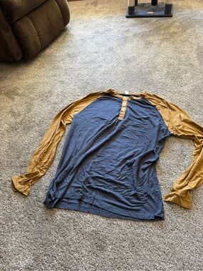 kate quinn Two-Tone Henley Shirt - Blue & Mustard
